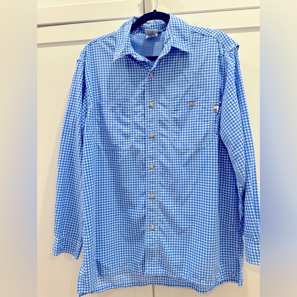 Solumbra Men’s small shirt